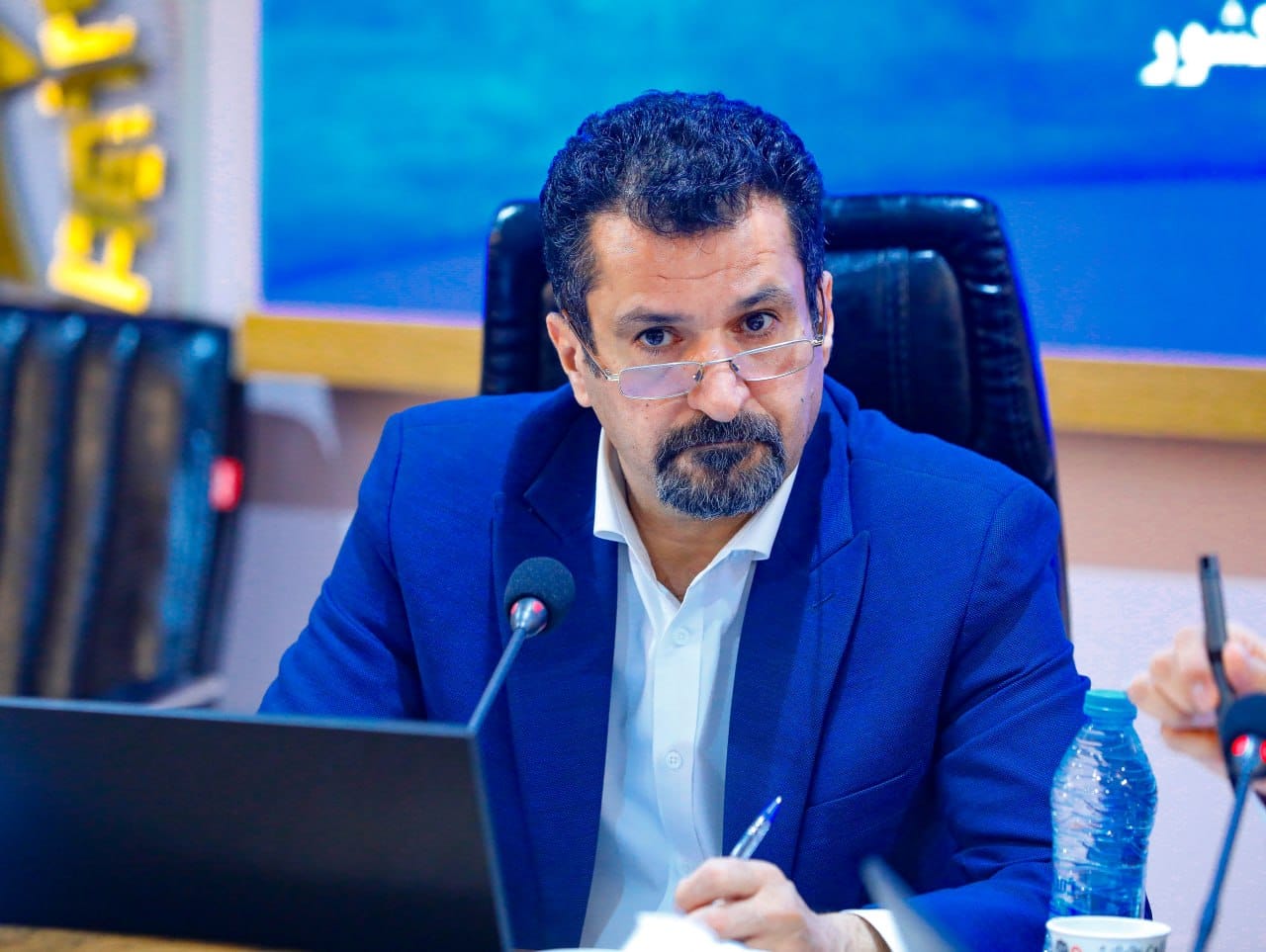 مهندس عبدیان، رئیس اتاق بازرگانی، با تأکید بر ضرورت آمادگی کشور برای شرایط اضطراری و جنگی، خواستار تفویض اختیارات گسترده به دستگاه‌ها و سازمان‌های اجرایی در داخل استان‌ شد تا با حذف جلسات طولانی و بروکراسی‌های اداری، امکان تصمیم‌گیری و اقدام سریع فراهم گردد. عکس کمکی شماره4