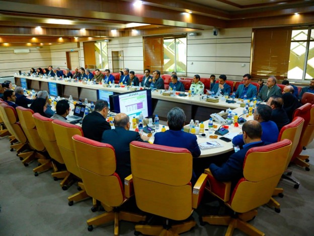 صدمین جلسه شورای گفت وگوی دولت وبخش خصوصی استان برگزارشد. 
شورای گفت وگوی دولت وبخش خصوصی استان قزوین به ایستگاه صدم رسید و بعدازظهرشنبه هفدهم خرداد ماه ، صدمین نشست این جلسه عالی اقتصادی  استان درحوزه بهبودفضای مستمر کسب وکار به ریاست دکترنوذری استاندار قزوین تشکیل شد.
عکس کمکی شماره4