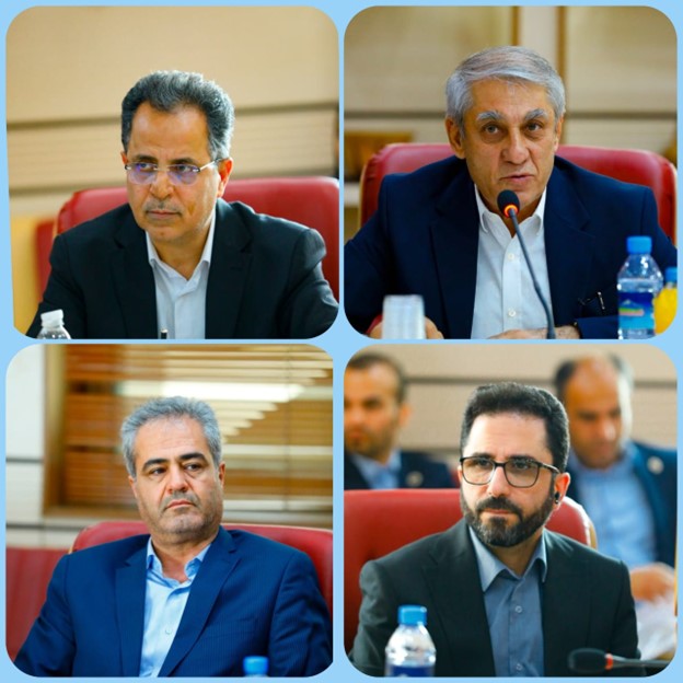 صدمین جلسه شورای گفت وگوی دولت وبخش خصوصی استان برگزارشد. 
شورای گفت وگوی دولت وبخش خصوصی استان قزوین به ایستگاه صدم رسید و بعدازظهرشنبه هفدهم خرداد ماه ، صدمین نشست این جلسه عالی اقتصادی  استان درحوزه بهبودفضای مستمر کسب وکار به ریاست دکترنوذری استاندار قزوین تشکیل شد.
عکس کمکی شماره9