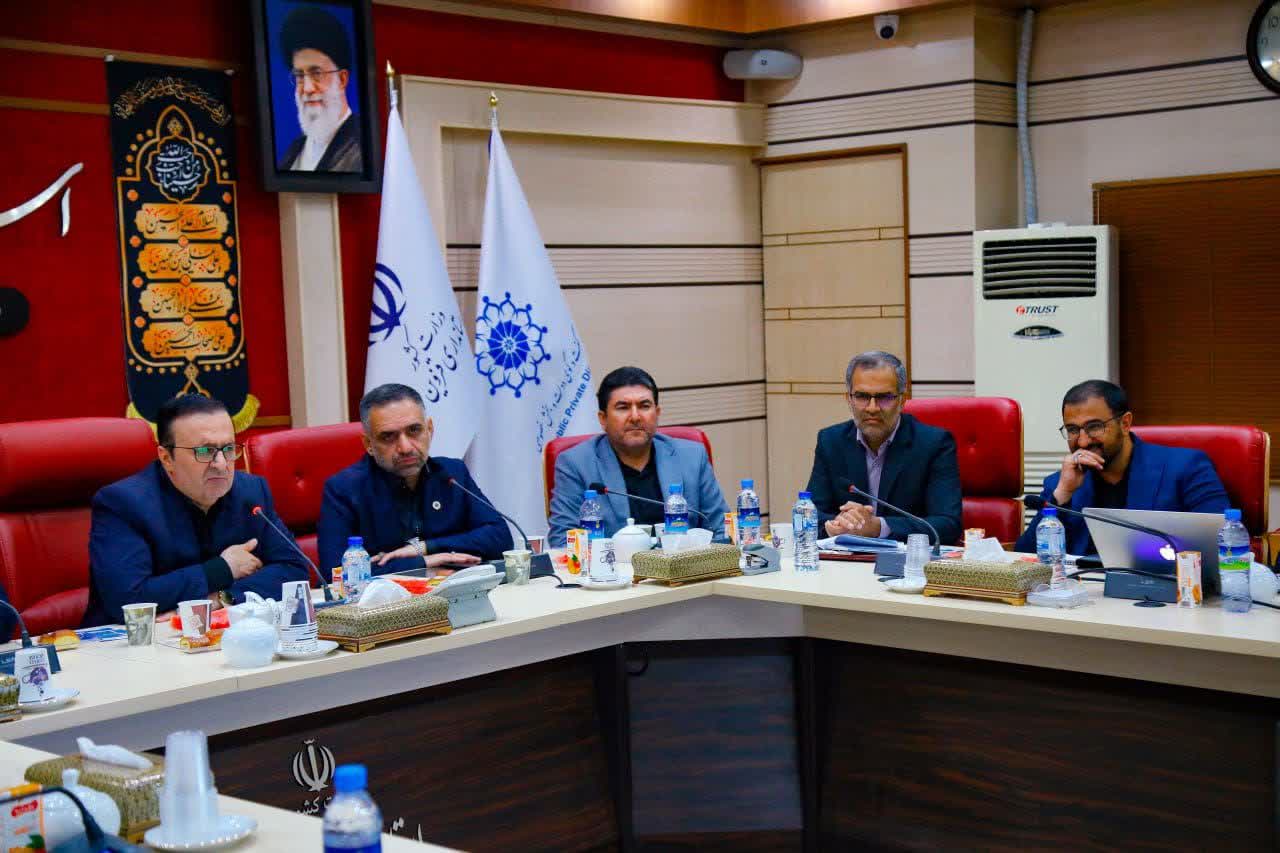 دکتر نوذری استاندار قزوین:
تولید شیلات در استان قزوین باید به۳۰ هزار تن برسد.
عکس کمکی شماره1