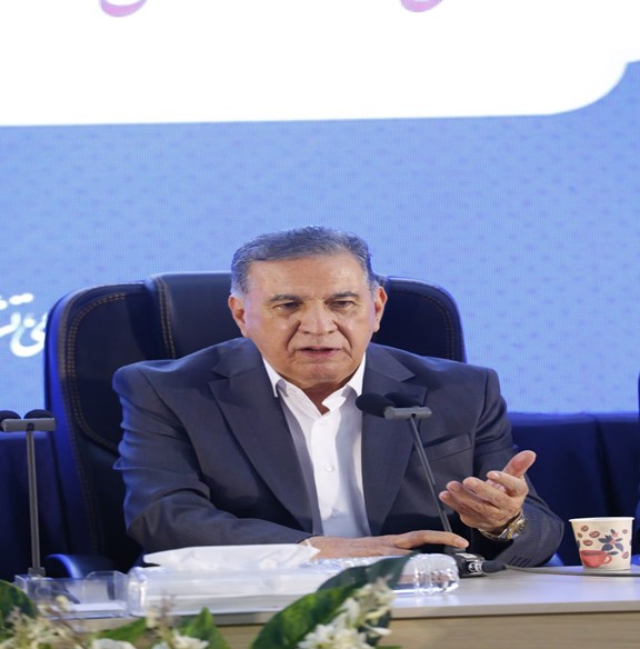 در صدودومین نشست شورای گفت‌وگوی استان قزوین مقرر شد موضوع معافیت مالیاتی واحدهای خدماتی شهرک‌های صنعتی پیگیری و زمینه استفاده صنایع استان از پساب‌ها، فراهم شود.عکس کمکی شماره2