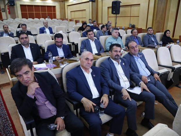 در صدودومین نشست شورای گفت‌وگوی استان قزوین مقرر شد موضوع معافیت مالیاتی واحدهای خدماتی شهرک‌های صنعتی پیگیری و زمینه استفاده صنایع استان از پساب‌ها، فراهم شود.عکس کمکی شماره4