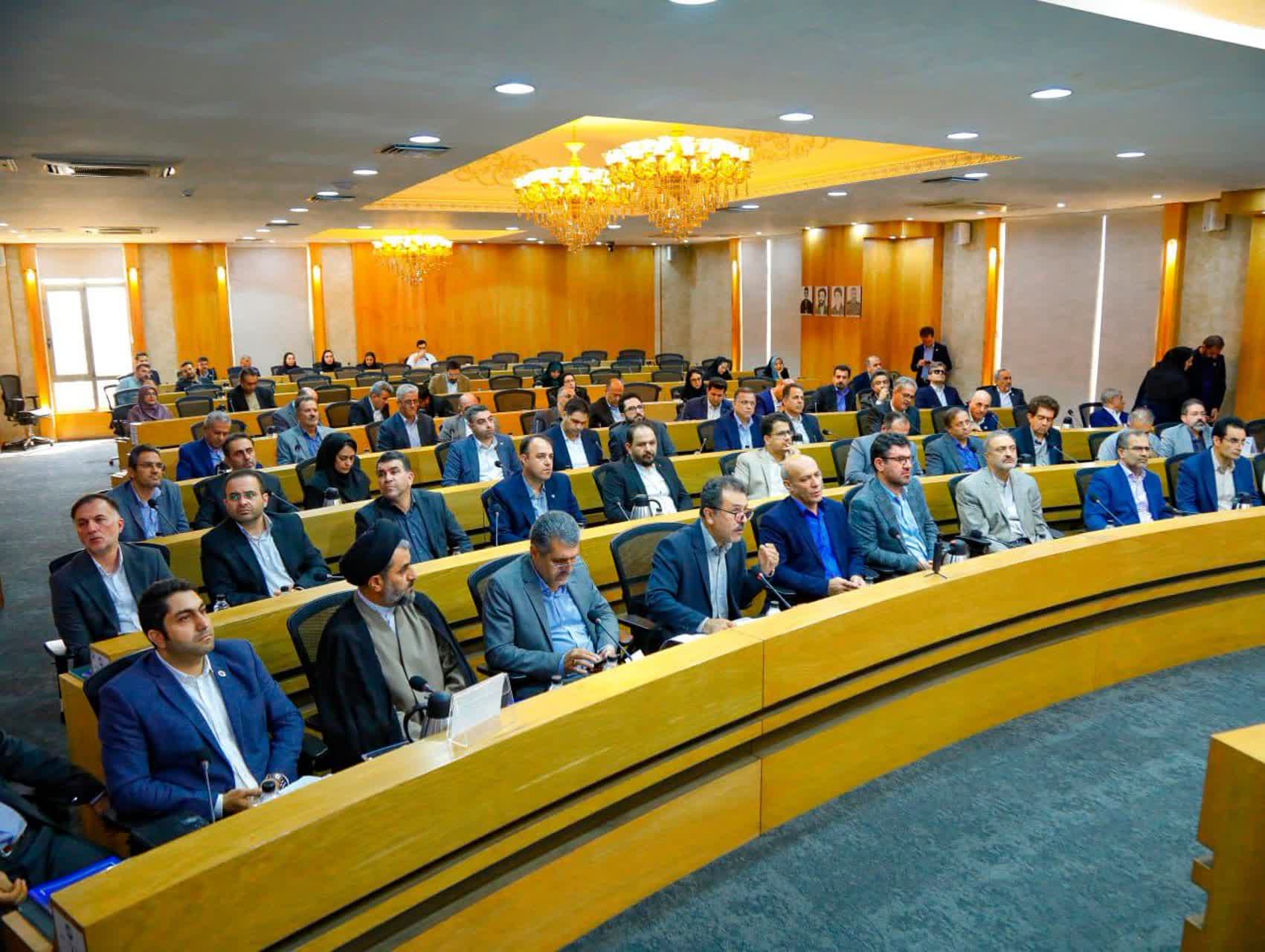 صدوسومین شورای گفت وگوی دولت وبخش خصوصی استان دراتاق بازرگانی قزوین برگزارشد.عکس کمکی شماره1