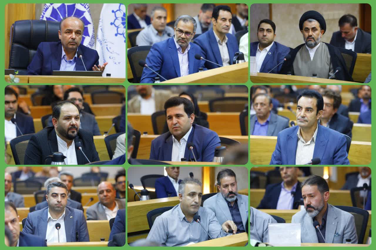 صدوسومین شورای گفت وگوی دولت وبخش خصوصی استان دراتاق بازرگانی قزوین برگزارشد.عکس کمکی شماره7