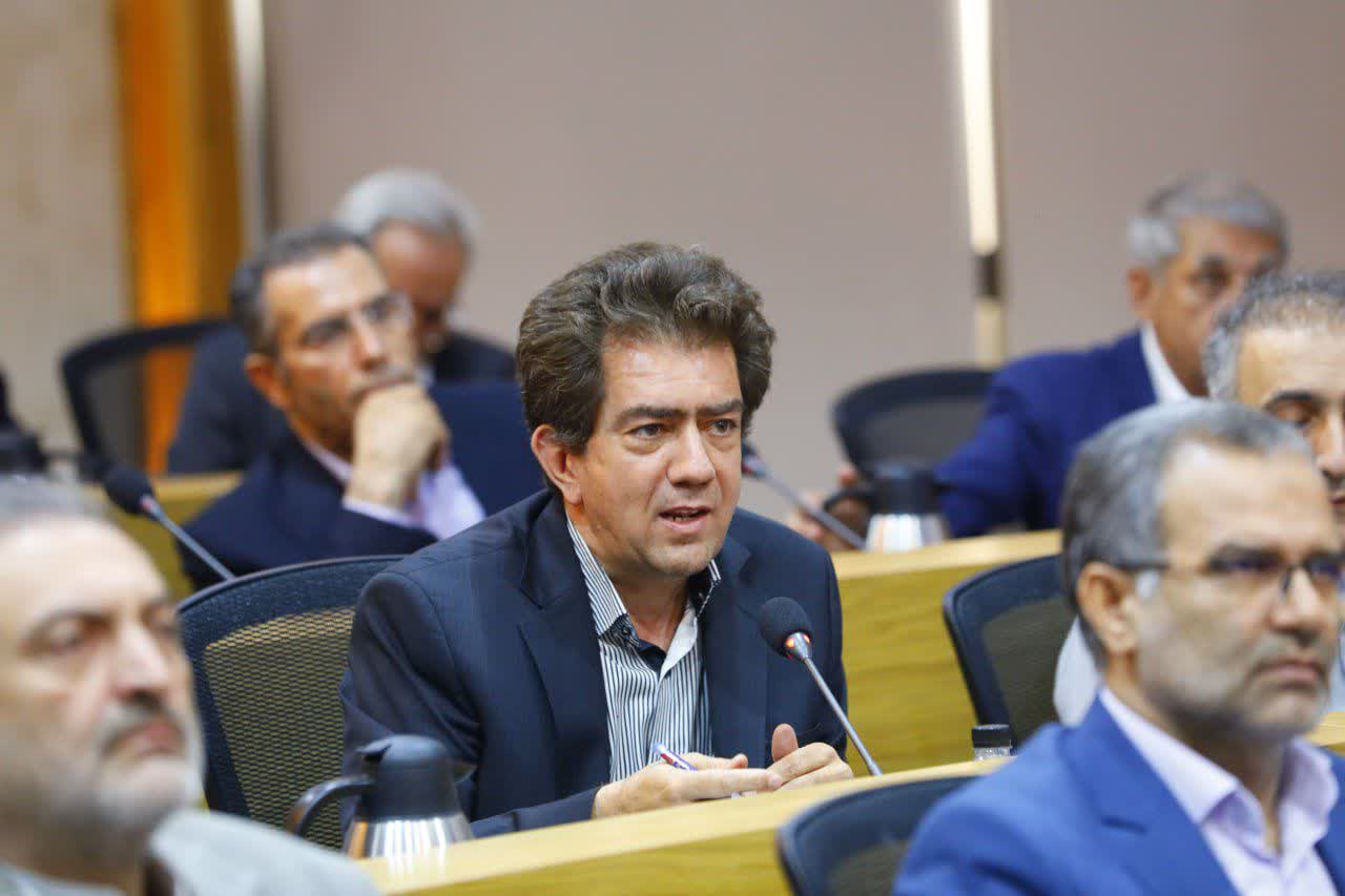 صدوسومین شورای گفت وگوی دولت وبخش خصوصی استان دراتاق بازرگانی قزوین برگزارشد.عکس کمکی شماره9