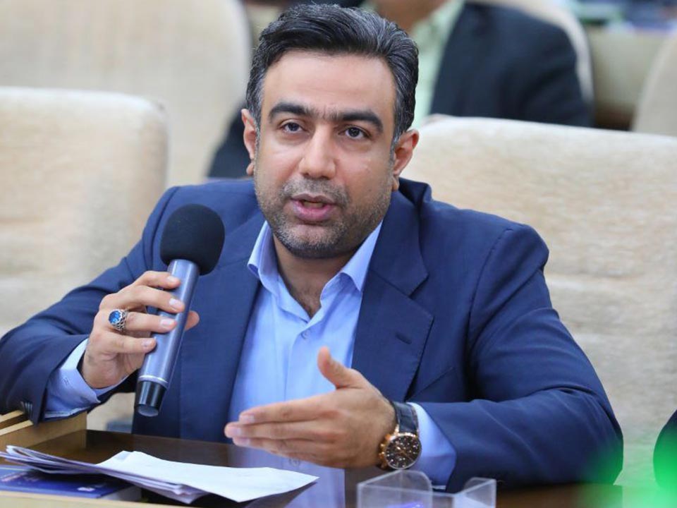 این نشست به ریاست دکتر اعلایی استاندار قزوین و باحضور آقایان مهندس بخشنده رئیس اتاق بازرگانی قزوین، دکترپیله فروش معاون اقتصادی استانداری ،رمضانی  معاون دادستان قزوین،مدیران ارشد اجرایی،یوسف زادگان ،فاروقی و آهنگریان ازاعضای هیات نمایندگان اتاق قزوین،نمایندگان بخش خصوصی  در شورای گفت وگو در سالن اجتماعات استانداری قزوین تشکیل شده است.عکس کمکی شماره7