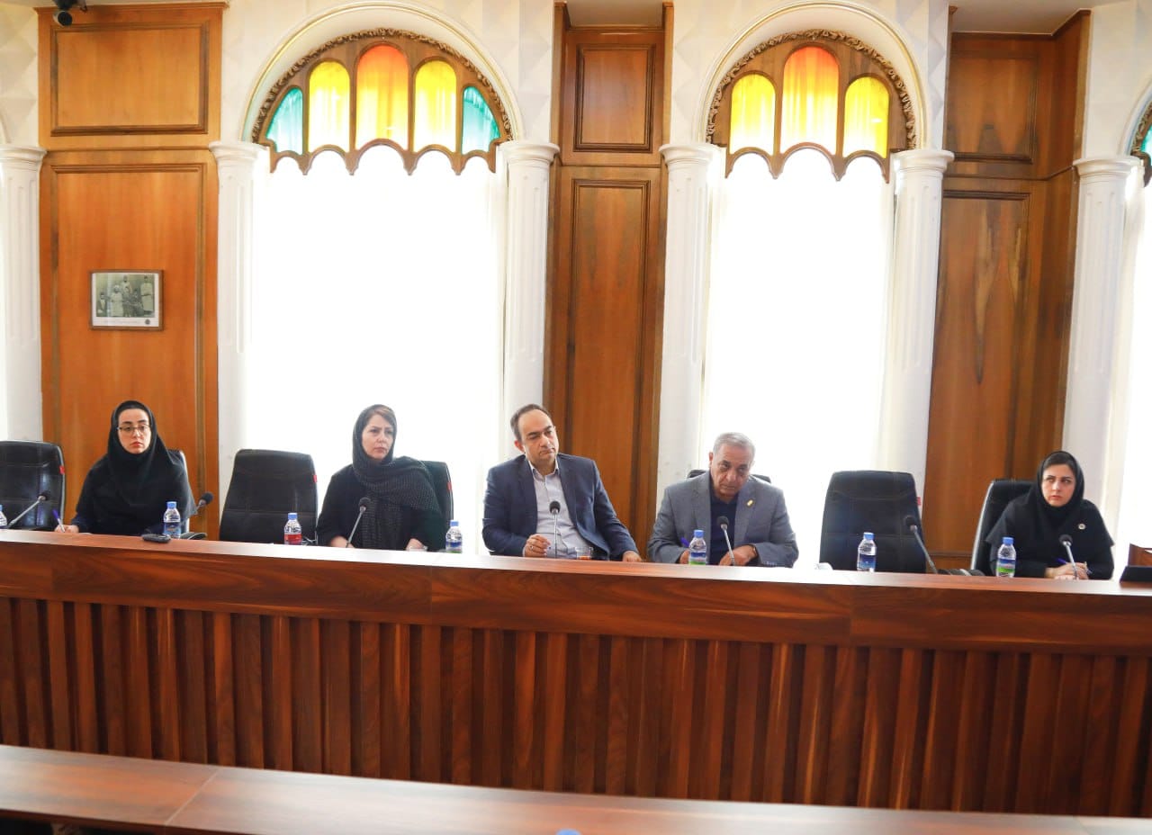 بررسی امکان تسری معافیت های مالیاتی حوزه گردشگری به کلیه واحدهای وابسته با بهره گیری از ظرفیت های قانونی موجودعکس کمکی شماره1