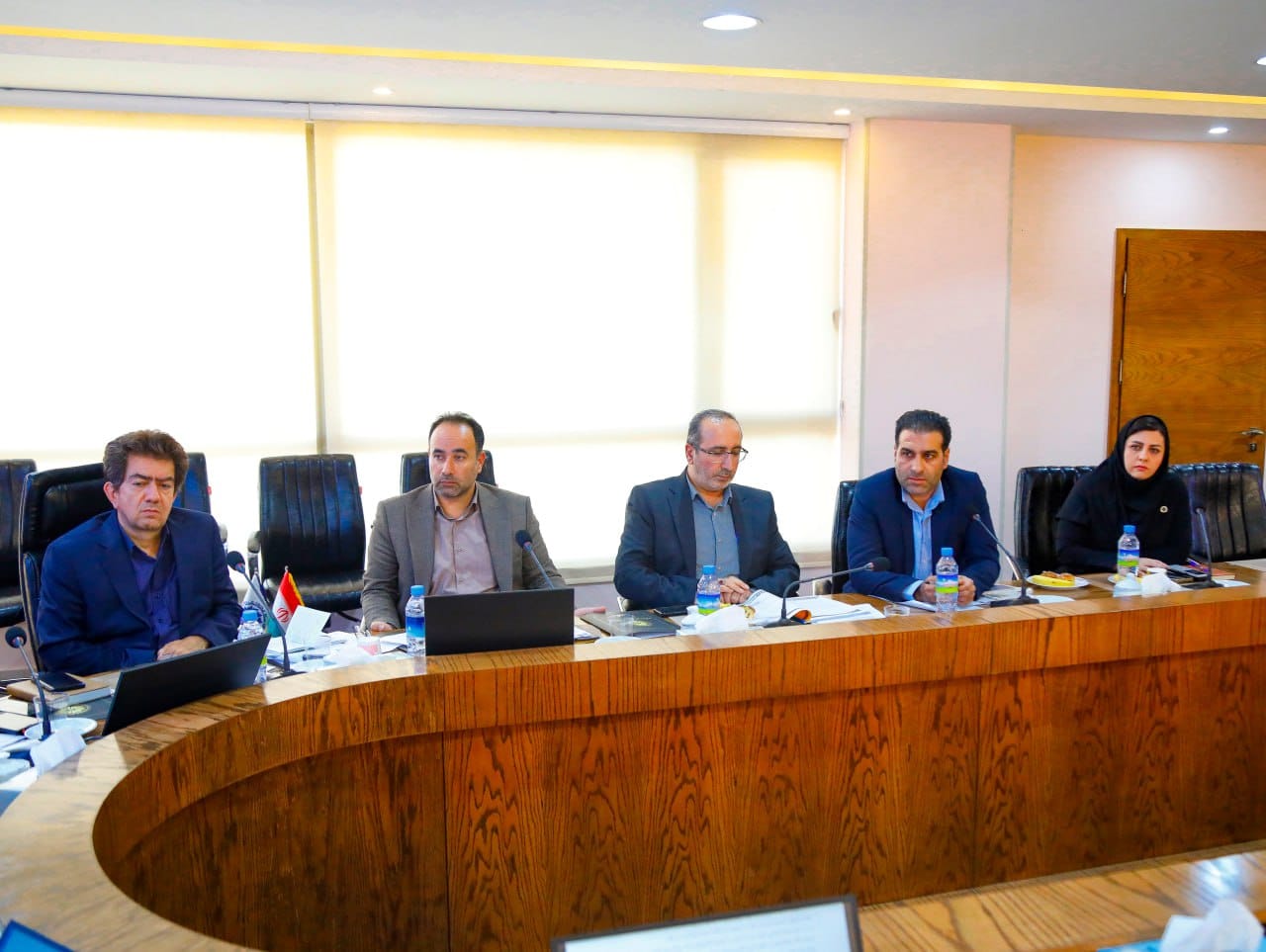 موضوع:ارائه پیشنهادها در خصوص اصلاح قانون مبارزه با قاچاق کالا و ارز ( جلسه دوم)عکس کمکی شماره1