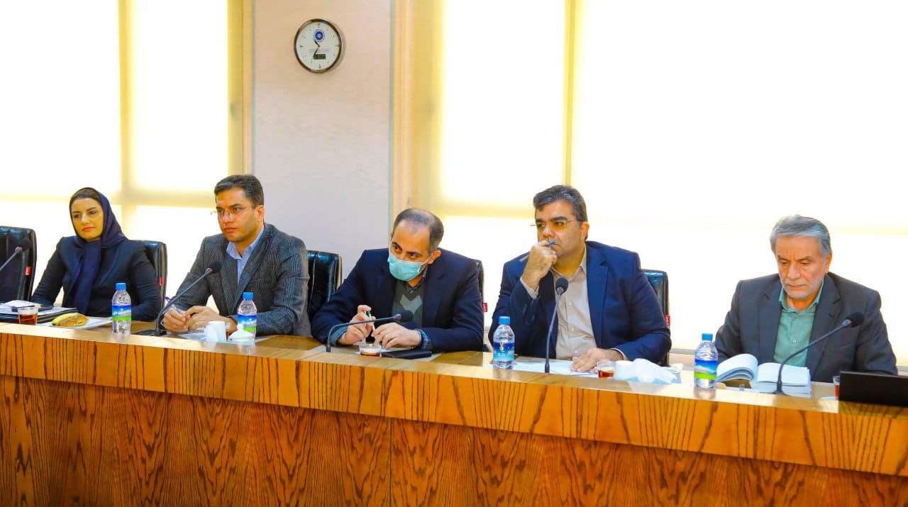 جلسه کارشناسی شورای گفت و گوی دولت و بخش خصوصی استان  به ریاست مهندس بصیری  رئیس کمیسیون اقتصادی و حقوقی اتاق بازرگانی قزوین و با حضور خانم برومند دبیر اجرایی اتاق بازرگانی قزوین ، آقای قاسمی نایب رئیس  کمیسیون اقتصادی و حقوقی اتاق بازرگانی قزوین و نمایندگان دستگاه‌های مرتبط و مشاورین حوزه امور مالیاتی استان قزوین برگزارشد.عکس کمکی شماره3