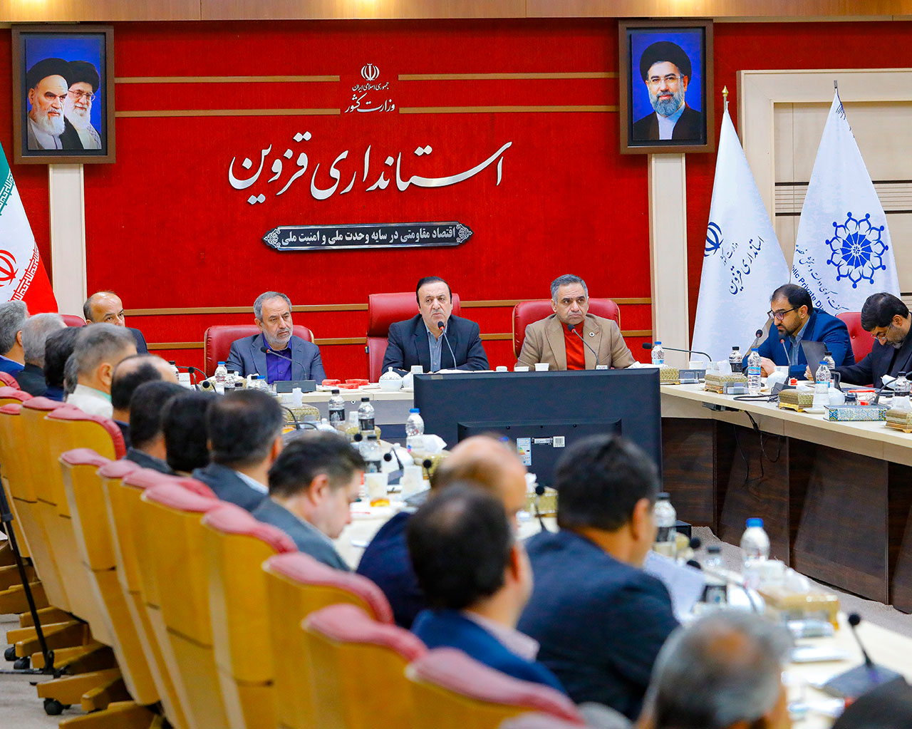 تصویب ۶مصوبه ملی واستانی درحوزه ارزی و تجارت وگمرک روزشنبه بیست ونهم فروردین ماه، صد  وشانزدهمین  جلسه شورای گفت و گوی دولت  و بخش خصوصی استانعکس کمکی شماره5
