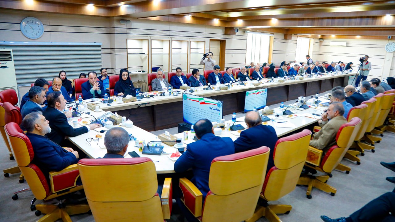 در شرایط جنگ اقتصادی، دولت در کنار بخش خصوصی استعکس کمکی شماره2