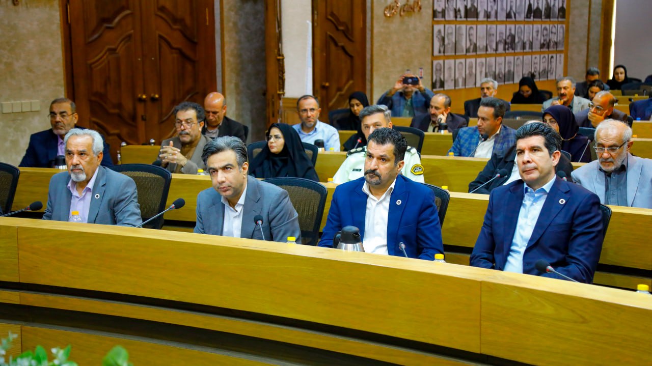 تصویب دومصوبه مهم ملی و فراگیر درحوزه گمرک و تسهیل واردات در صد ونوزدهمین جلسه شورای گفت و گوی دولت و بخش خصوصی استان قزوین عکس کمکی شماره8