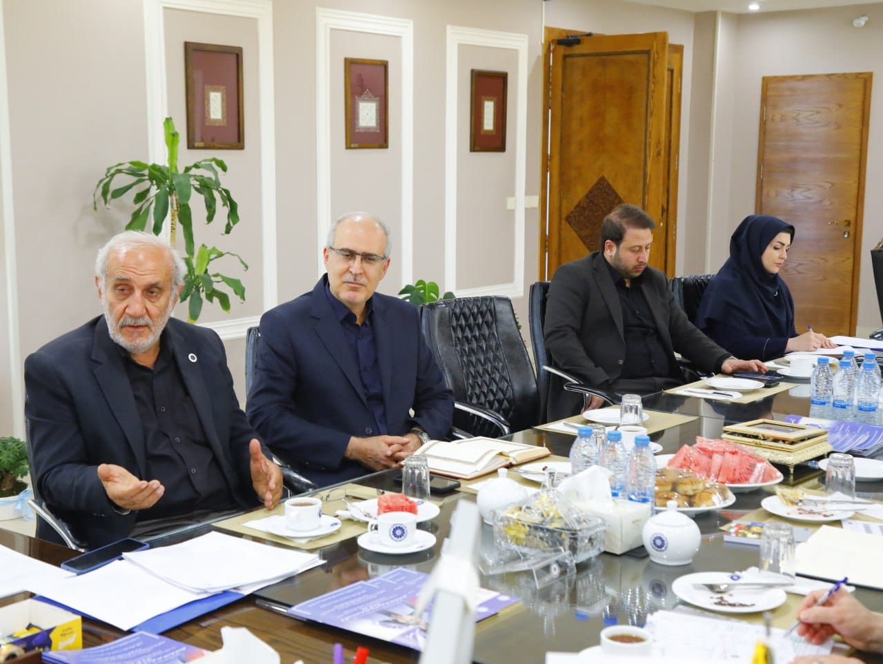 با پیگیری اتاق بازرگانی قزوین، پرونده مطالبات سنواتی تأمین اجتماعی در مسیر تعیین تکلیف قانونی قرار گرفتعکس کمکی شماره2
